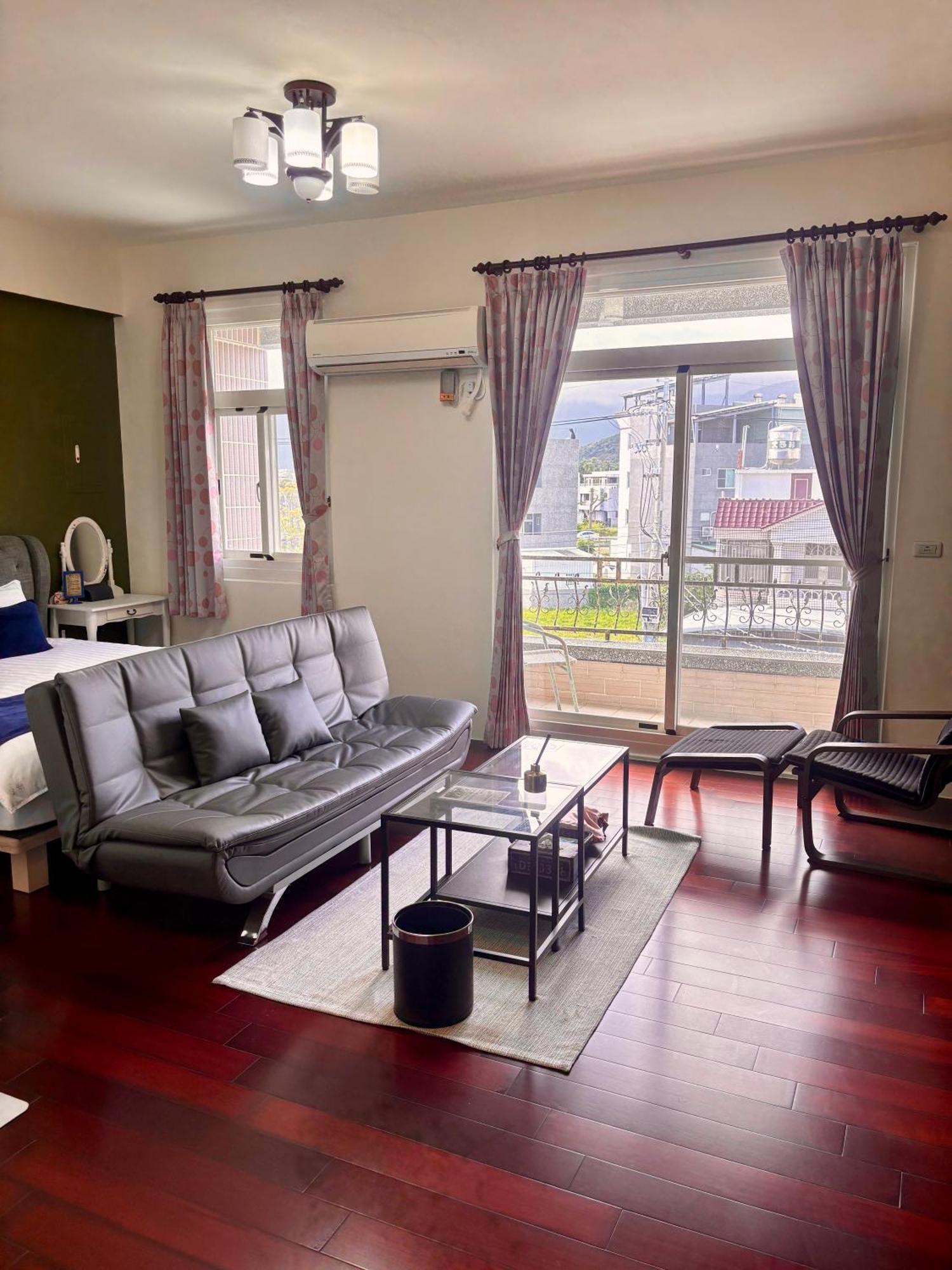 伊家民宿yi Home 志航路一段398號 T'ai-tung Exterior foto